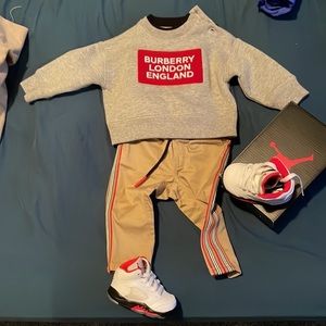 Burberry matching set top and bottom